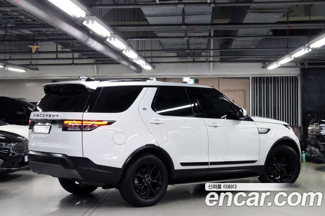 Land Rover Discovery 5 2.0 SD4 SE 2018 — фото 6