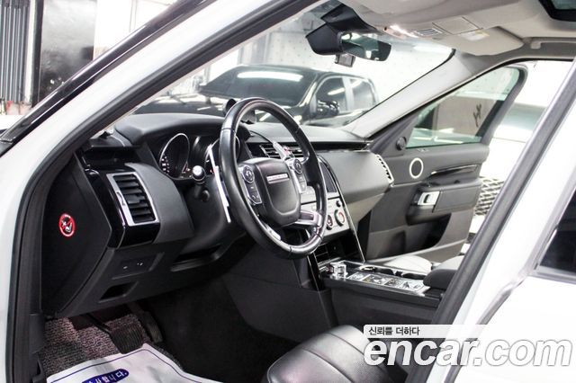 Land Rover Discovery 5 2.0 SD4 SE 2018 — фото 8