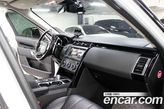 Land Rover Discovery 5 2.0 SD4 SE 2018 — фото 10