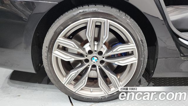 BMW 7 Series (G11) M760Li xDrive 2018 — фото 5