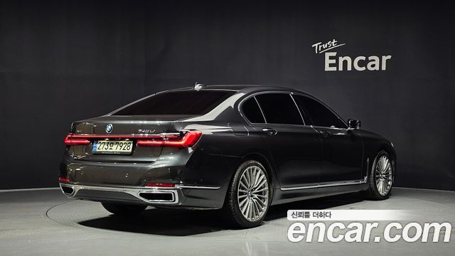 BMW 7 Series (G11) 740Li xDrive Design Pure Excellence 2021 — фото 2
