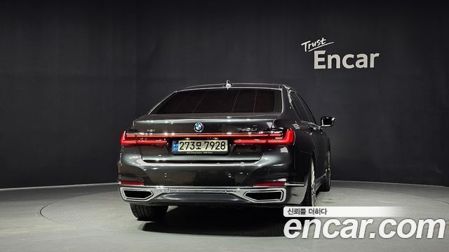 BMW 7 Series (G11) 740Li xDrive Design Pure Excellence 2021 — фото 4