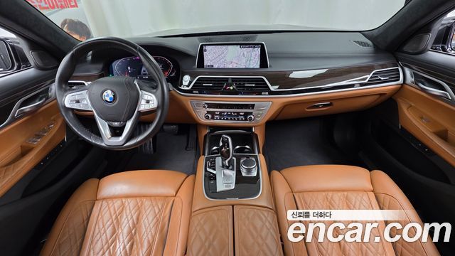 BMW 7 Series (G11) 740Li xDrive Design Pure Excellence 2021 — фото 7