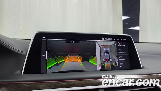 BMW 7 Series (G11) 740Li xDrive Design Pure Excellence 2021 — фото 15