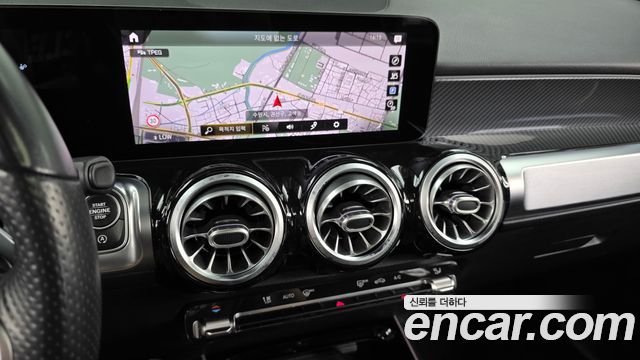 Mercedes-Benz GLB-Class (X247) AMG GLB35 4MATIC 2021 — фото 13