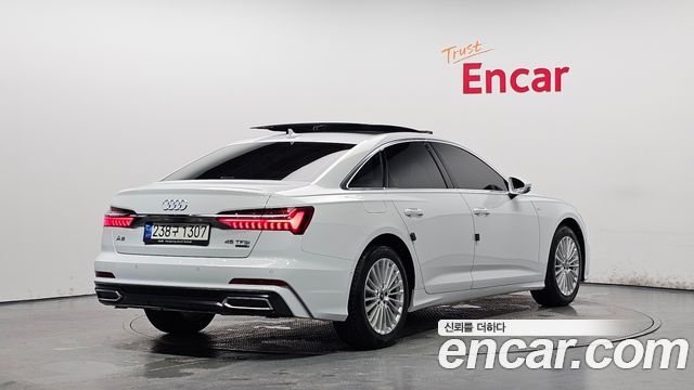 Audi A6 (C8) 45 TFSI Quattro Premium 2021 — фото 2
