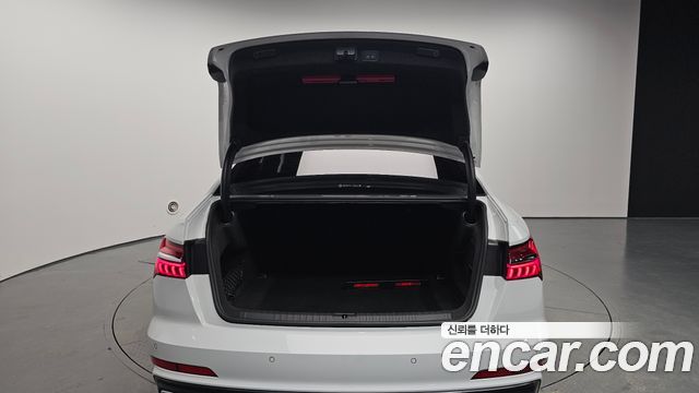 Audi A6 (C8) 45 TFSI Quattro Premium 2021 — фото 24