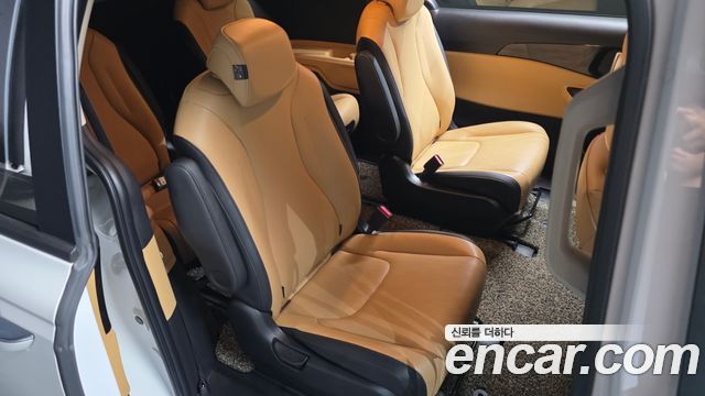 Kia Carnival (IV) Diesel 9-Seater Prestige 2021 — фото 12