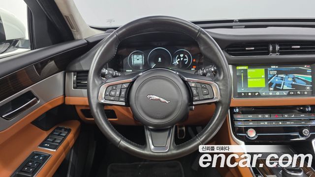 Jaguar XF (X260) 25t Portfolio 2019 — фото 12