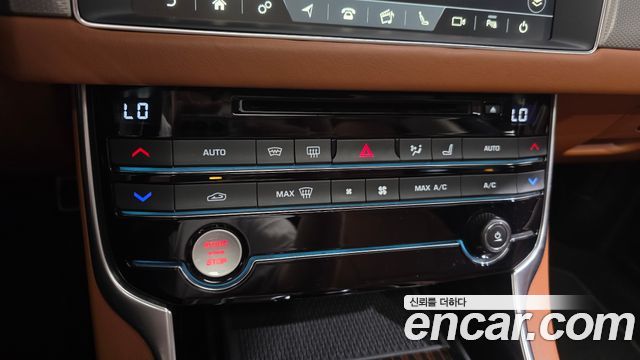 Jaguar XF (X260) 25t Portfolio 2019 — фото 28