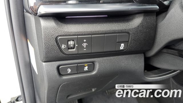 Kia Niro Plus Air 2023 — фото 30
