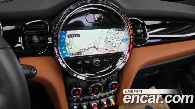 MINI Cooper S Convertible Classic Third Generation 2022 — фото 13