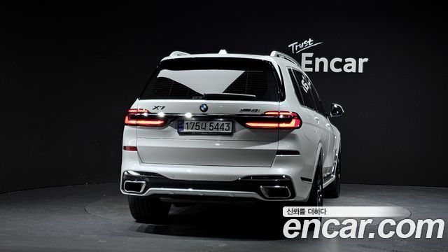 BMW X7 (G07) xDrive 40i M Sport 6STR 2024 — фото 4