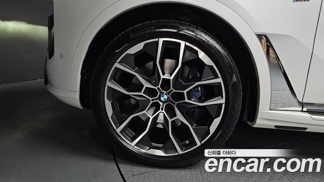BMW X7 (G07) xDrive 40i M Sport 6STR 2024 — фото 5