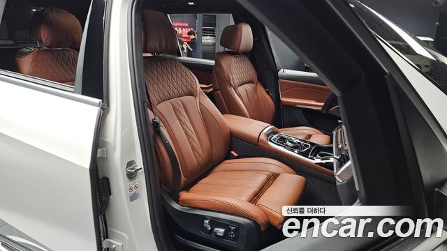BMW X7 (G07) xDrive 40i M Sport 6STR 2024 — фото 10