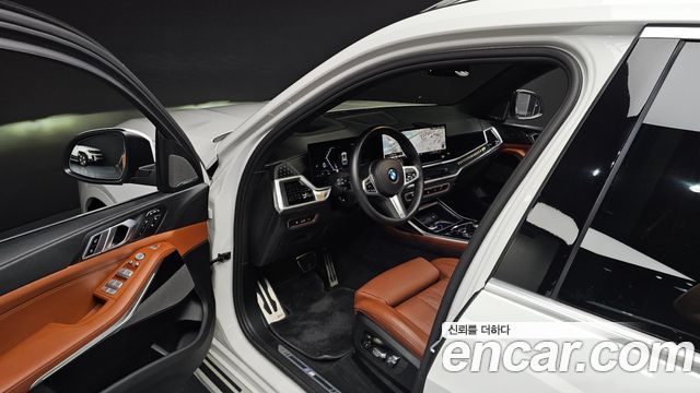 BMW X7 (G07) xDrive 40i M Sport 6STR 2024 — фото 11