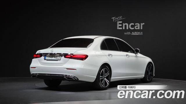 Mercedes-Benz E-Class (W213) E250 Avantgarde 2022 — фото 2