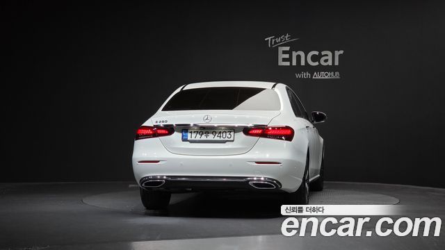 Mercedes-Benz E-Class (W213) E250 Avantgarde 2022 — фото 4