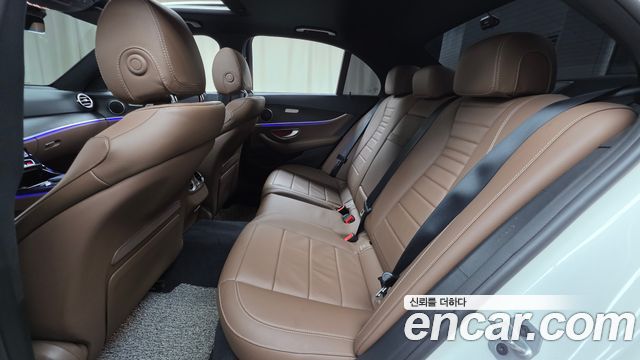 Mercedes-Benz E-Class (W213) E250 Avantgarde 2022 — фото 12