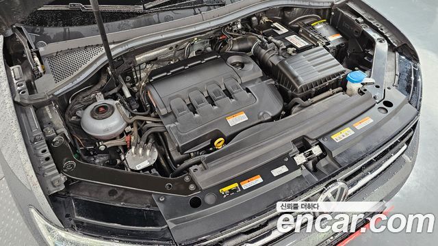 Volkswagen Tiguan (II) 2.0 TDI Premium 2020 — фото 6