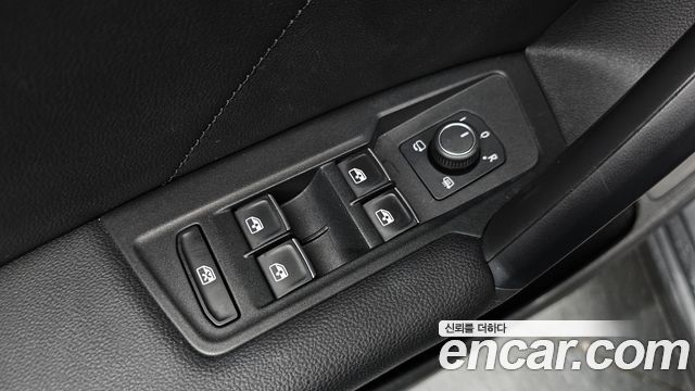 Volkswagen Tiguan (II) 2.0 TDI Premium 2020 — фото 20