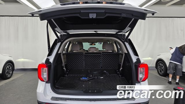 Ford Explorer (VI) 3.0 PHEV 2021 — фото 20