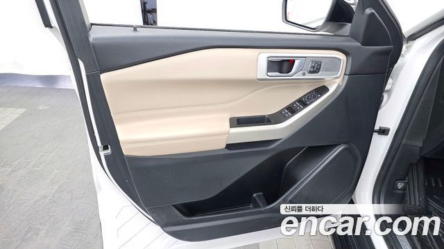 Ford Explorer (VI) 3.0 PHEV 2021 — фото 24