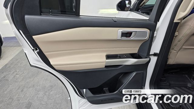 Ford Explorer (VI) 3.0 PHEV 2021 — фото 25