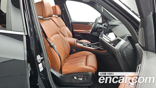 BMW X7 (G07) xDrive 40i M Sport 6STR 2024 — фото 12