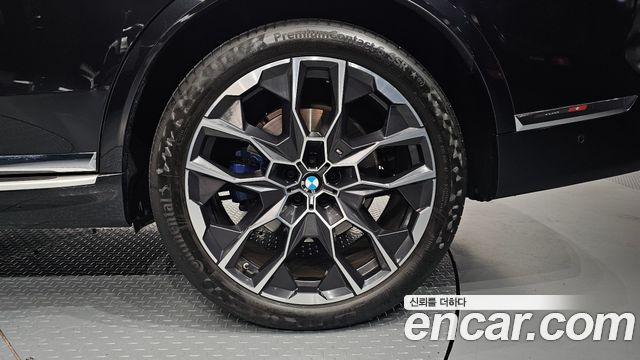 BMW X7 (G07) xDrive 40i M Sport 6STR 2024 — фото 21