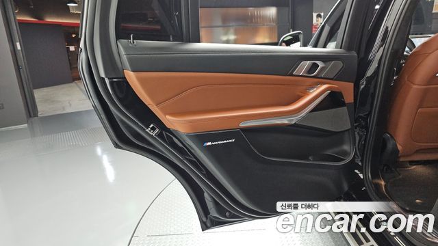 BMW X7 (G07) xDrive 40i M Sport 6STR 2024 — фото 25