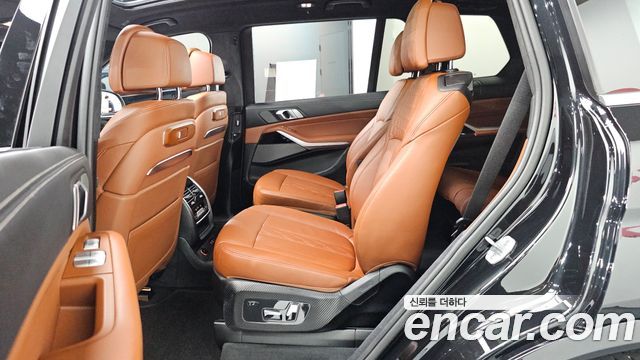BMW X7 (G07) xDrive 40i M Sport 6STR 2024 — фото 26