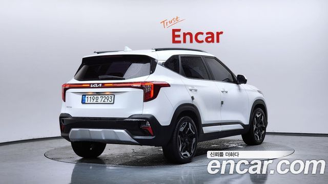 Kia Seltos Gasoline 2.0 2WD Signature 2023 — фото 2