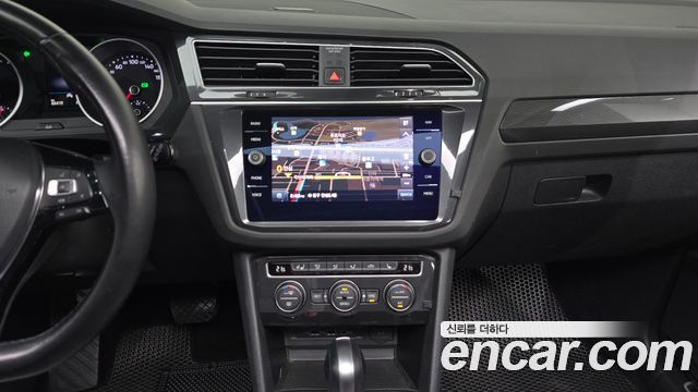 Volkswagen Tiguan (II) 2.0 TDI Prestige 2020 — фото 13