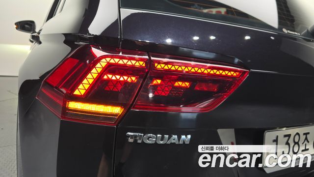 Volkswagen Tiguan (II) 2.0 TDI Prestige 2020 — фото 23