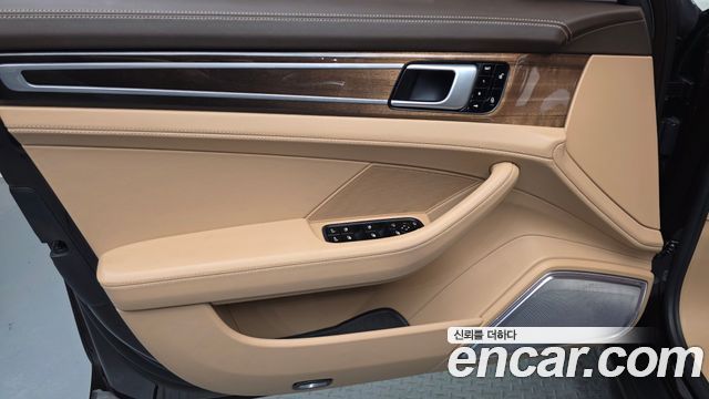 Porsche Panamera (971) 2.9 4S 2018 — фото 30