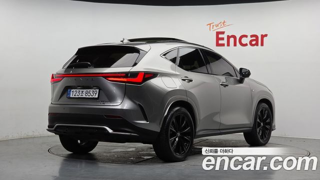 Lexus NX450h+ (II) F-Sport 2025 — фото 2