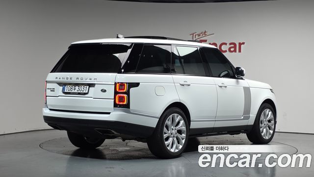 Land Rover Range Rover (IV) 5.0 SC Vogue SE 2019 — фото 2