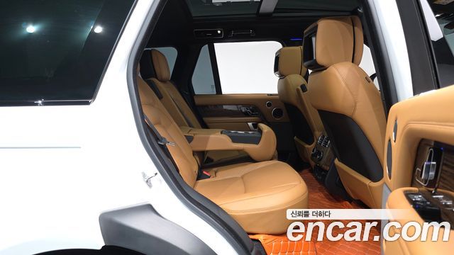 Land Rover Range Rover (IV) 5.0 SC Vogue SE 2019 — фото 11