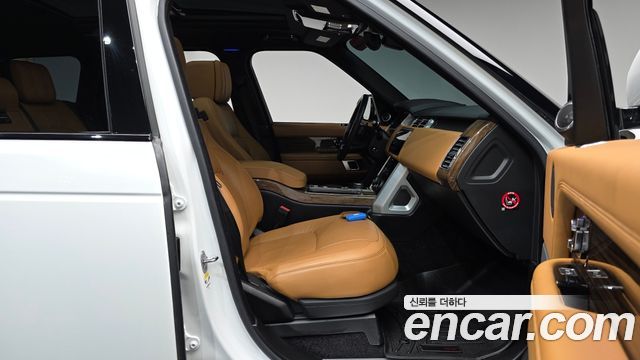 Land Rover Range Rover (IV) 5.0 SC Vogue SE 2019 — фото 26