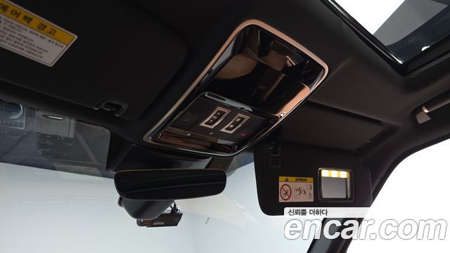 Land Rover Range Rover (IV) 5.0 SC Vogue SE 2019 — фото 29