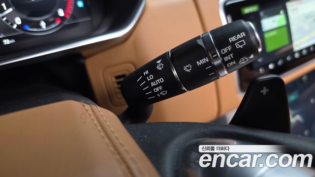 Land Rover Range Rover (IV) 5.0 SC Vogue SE 2019 — фото 30