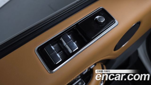 Land Rover Range Rover (IV) 5.0 SC Vogue SE 2019 — фото 39