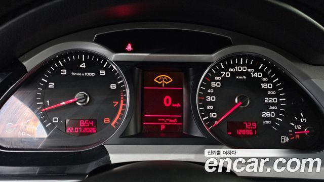 Audi A6 3.0 TFSI Quattro S-LINE C6 2011 — фото 8