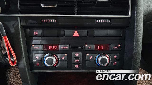 Audi A6 3.0 TFSI Quattro S-LINE C6 2011 — фото 18