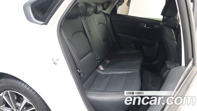 Kia K3 (II) 1.6 Prestige 2024 — фото 12