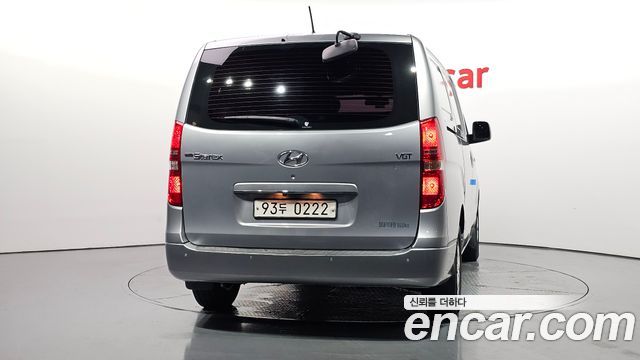 Hyundai Grand Starex Van 3-Seater Smart 2021 — фото 4