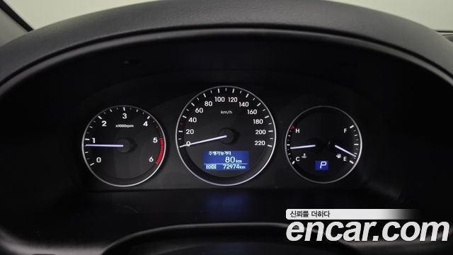 Hyundai Grand Starex Van 3-Seater Smart 2021 — фото 8
