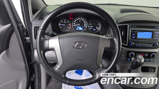 Hyundai Grand Starex Van 3-Seater Smart 2021 — фото 14