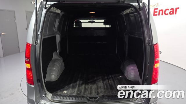 Hyundai Grand Starex Van 3-Seater Smart 2021 — фото 30